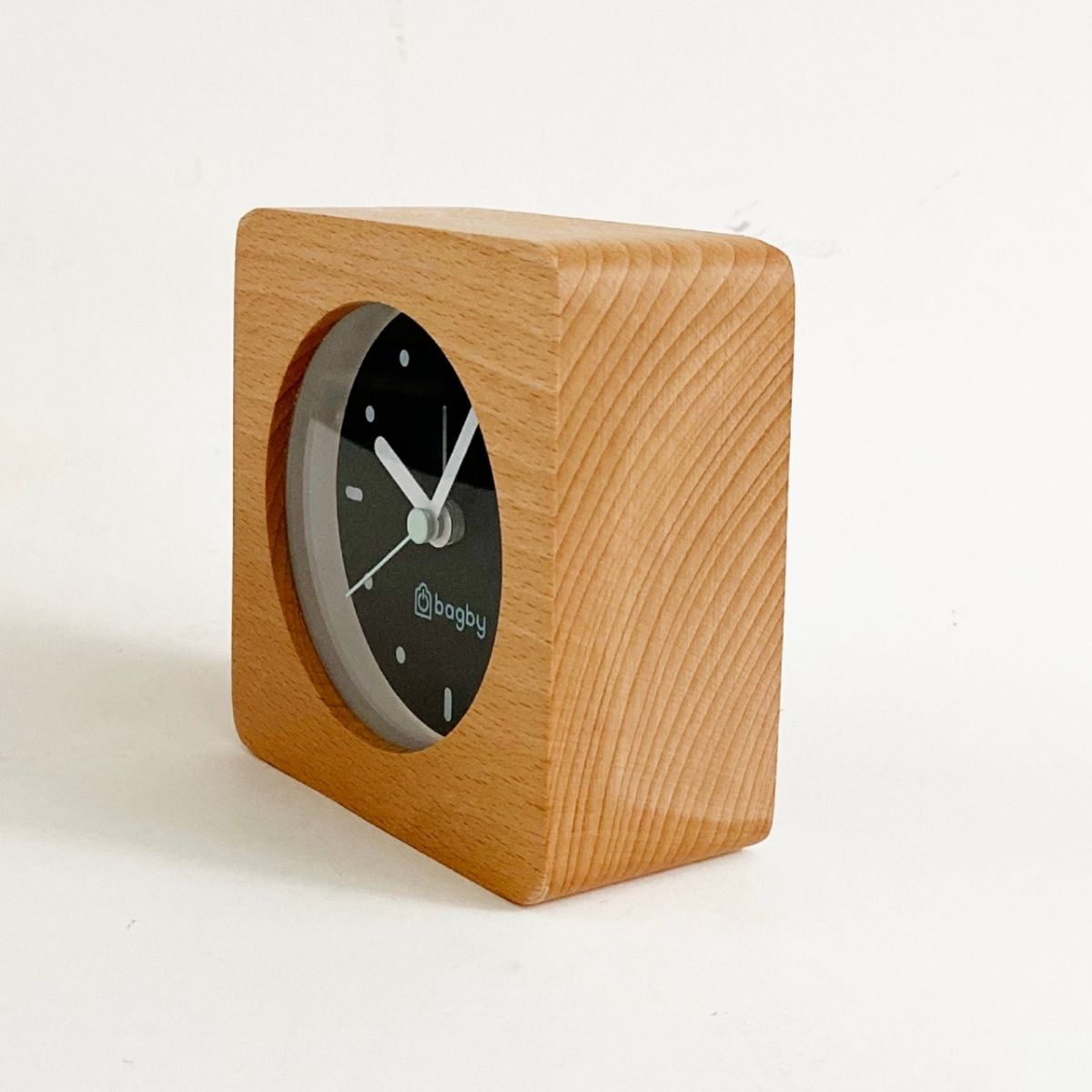 simple design alarm clock